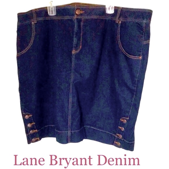 28w Lane Bryant Denim Pencil Skirt ✏️with Button Detail - Picture 7 of 17